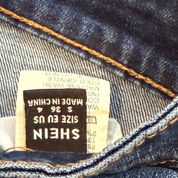 SHEIN Small 4 High Rise Distressed Dark Blue Jeans - Picture 3 of 6